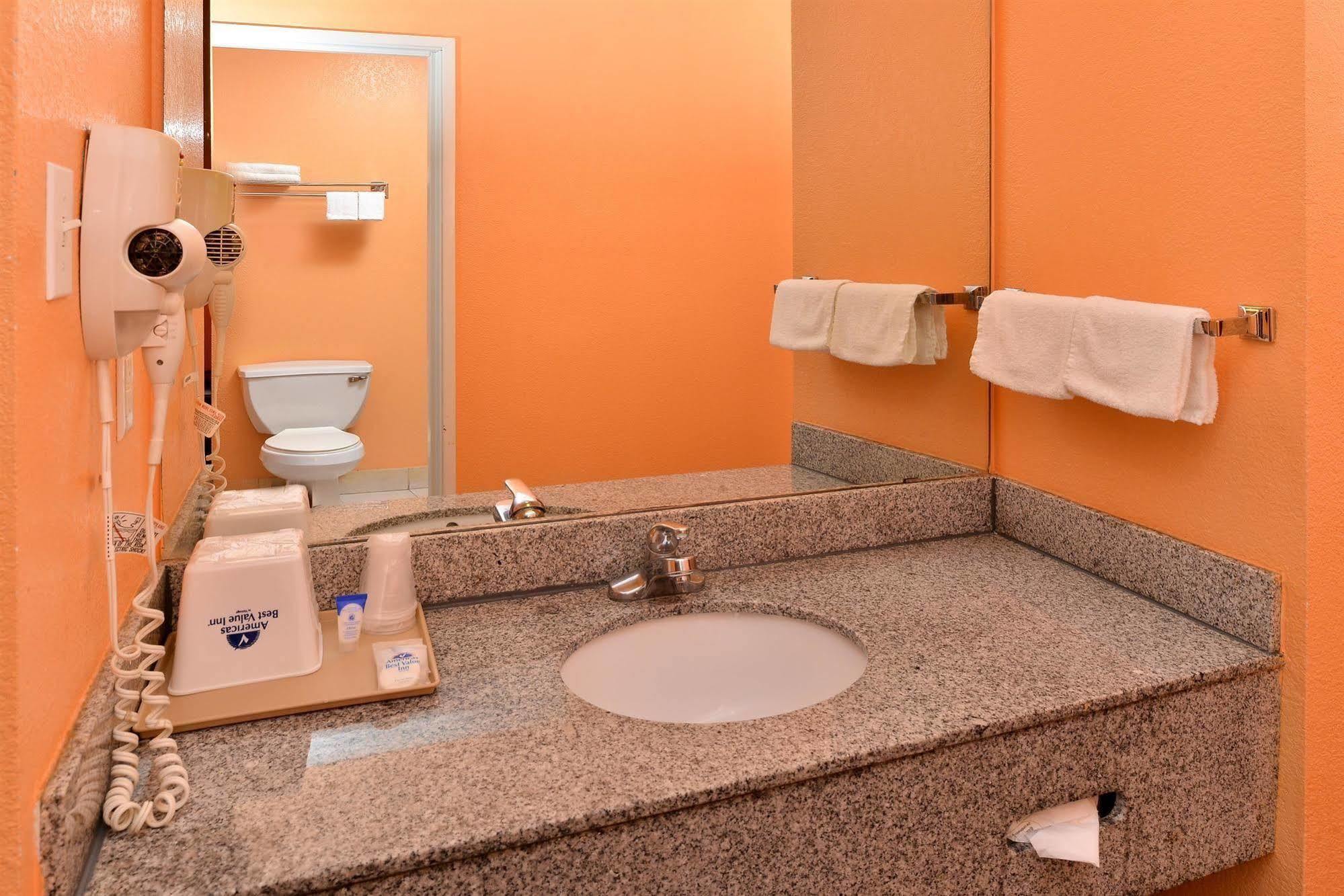 Executive Inn & Suites Breaux Bridge, La Esterno foto